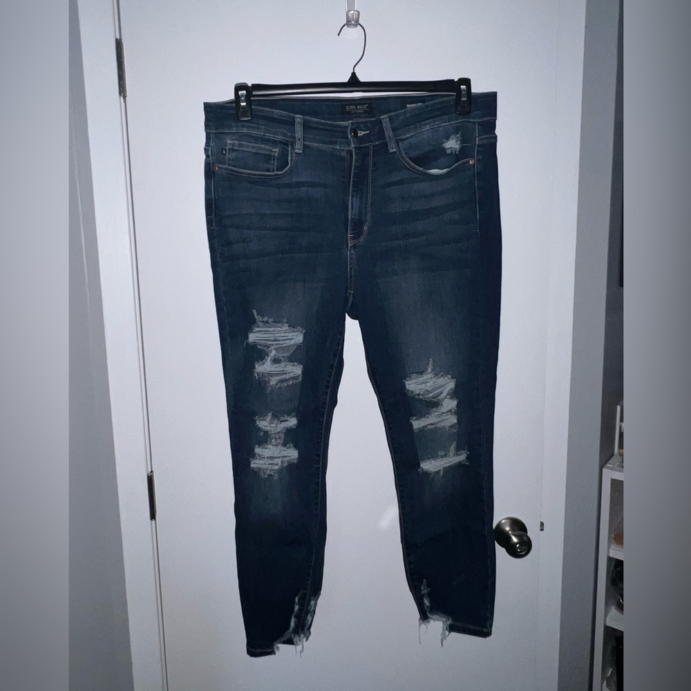 Distressed Judy Blue Skinny Jean EUC 18W